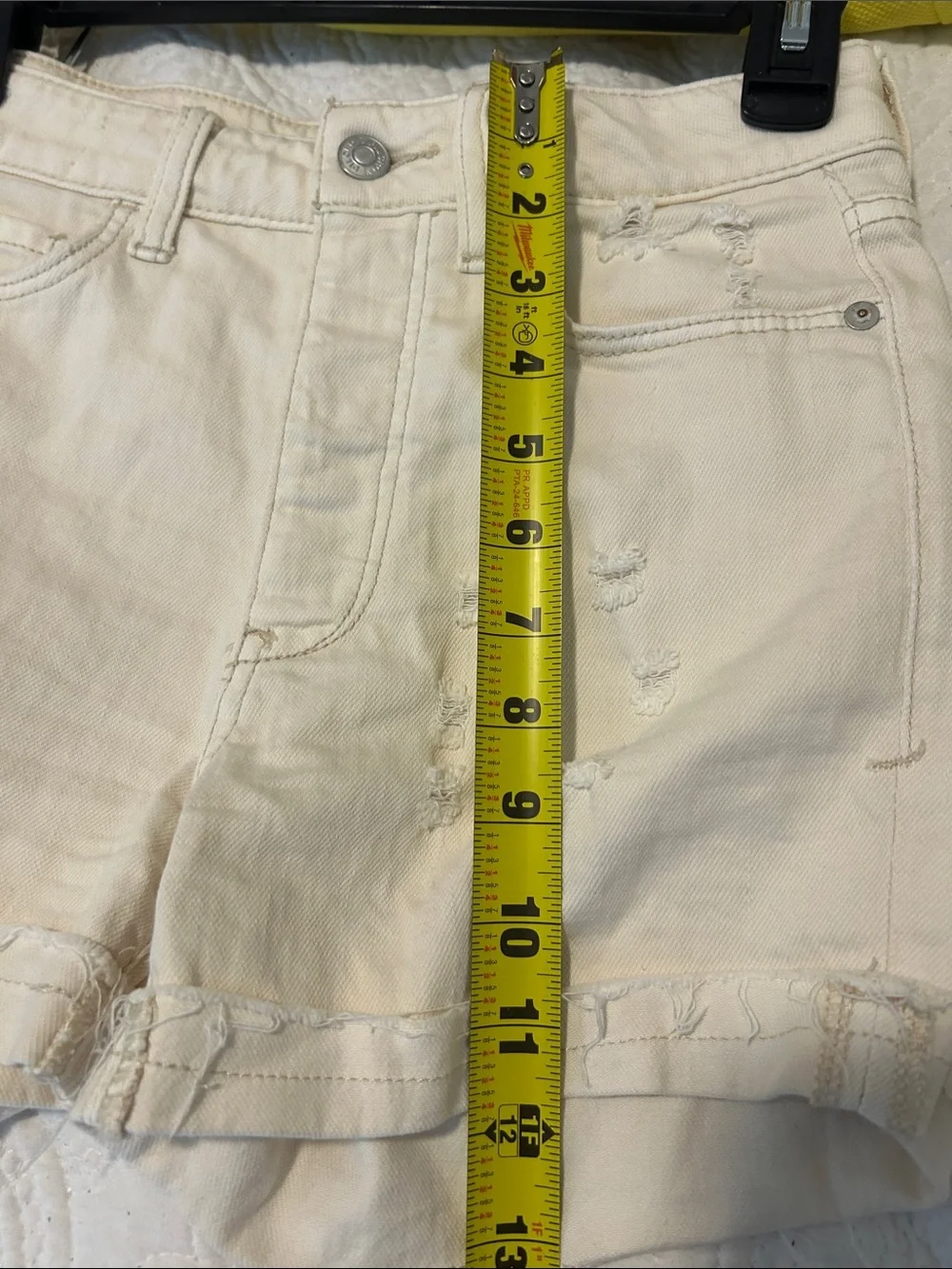 Anthropologie Pilcro Cream High-Rise Denim Jean Shorts with Cuffed Hem Detressed - Picture 7 of 8